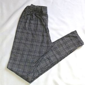 ❤️4/$20❤️Leggings by Sweet Size Medium